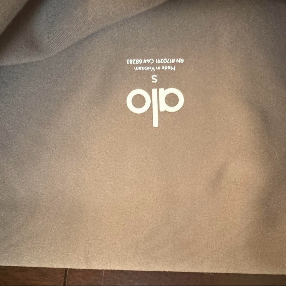 ALO Yoga Tan Leggings